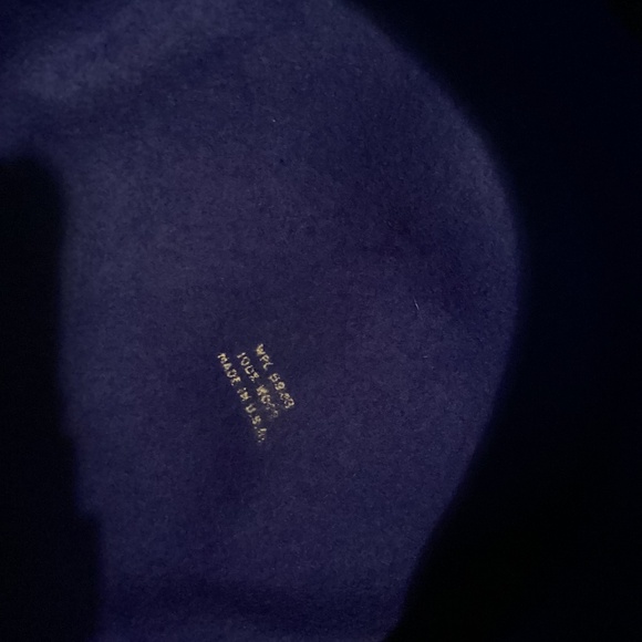 Woman’s wool hat BLUE N SILVER GLITTER a LARGE. MUST SEE USA MADE - Picture 4 of 8